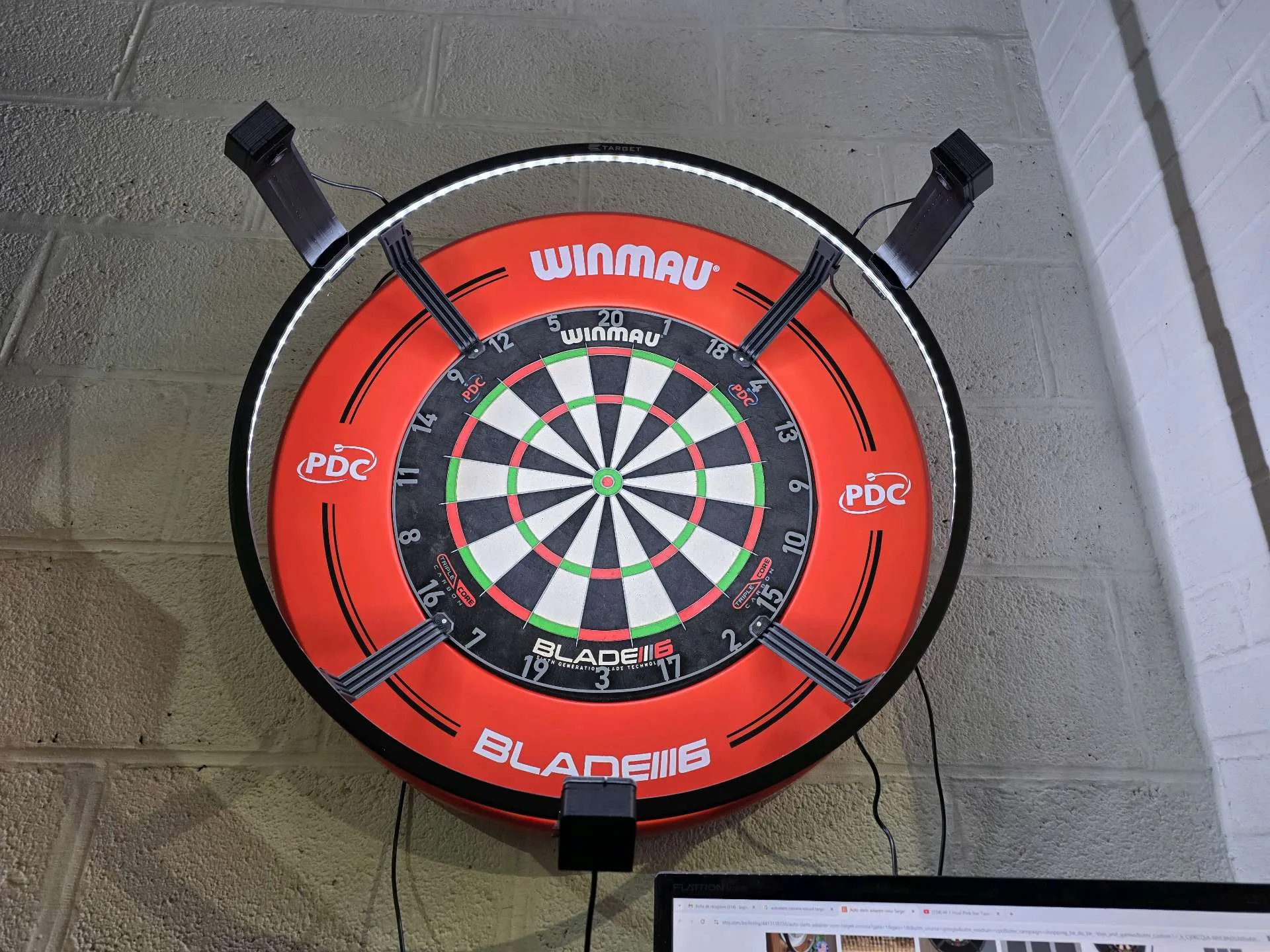 Autodarts Corona — uchwyty kamer